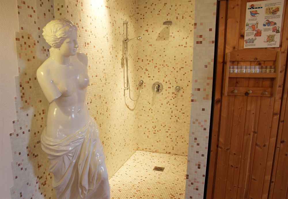 Hotel Koeniger Pliening Extérieur photo