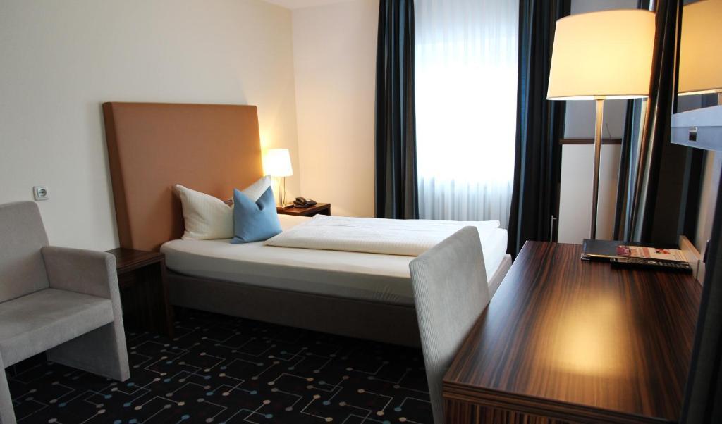 Hotel Koeniger Pliening Extérieur photo